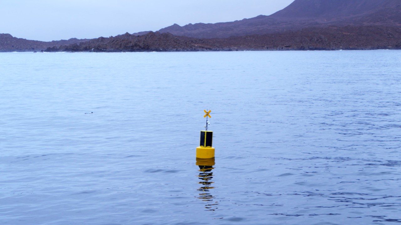 CMP junto a Acústica Marina instalaron las dos primeras Boyas